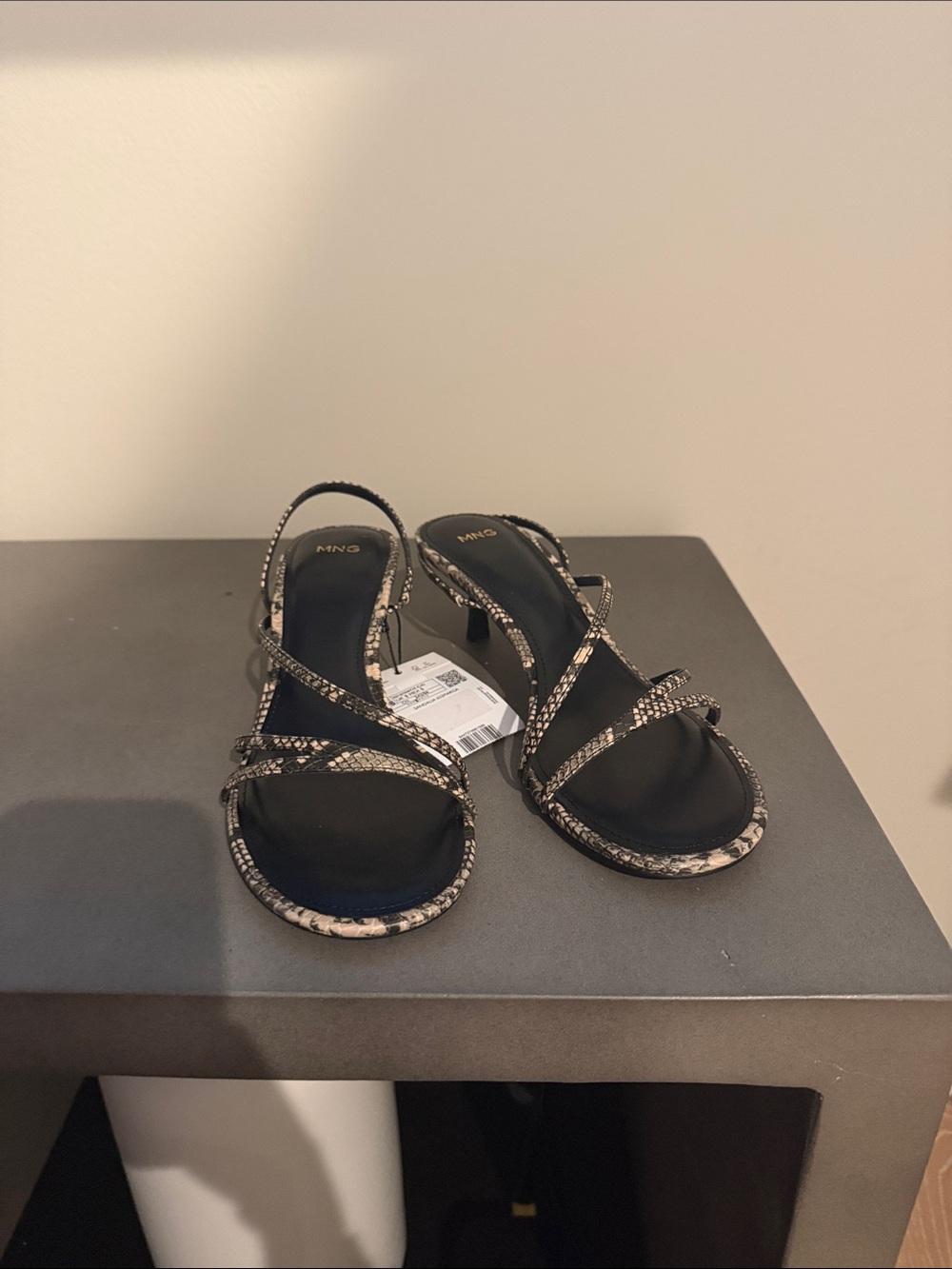 NIB NWT Mango Snakeskin Kitten Heels